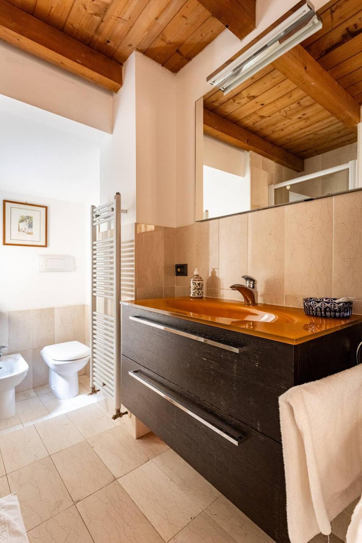 Gamberini House - Private Garden Apartment โบโลญญา ภายนอก รูปภาพ